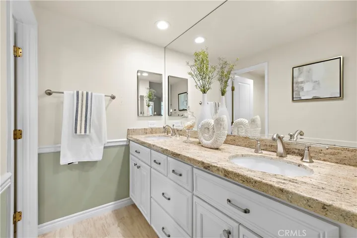 25 Eden, Irvine, California 92620