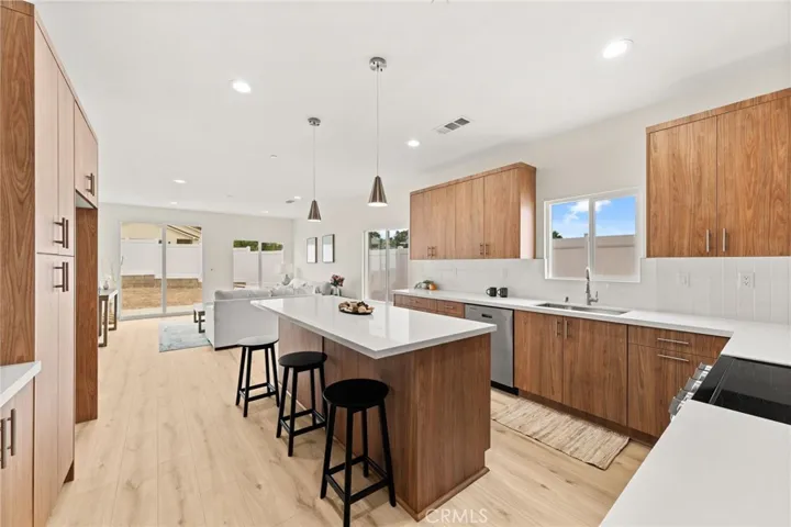 9267 Duncan, Riverside, California 92503