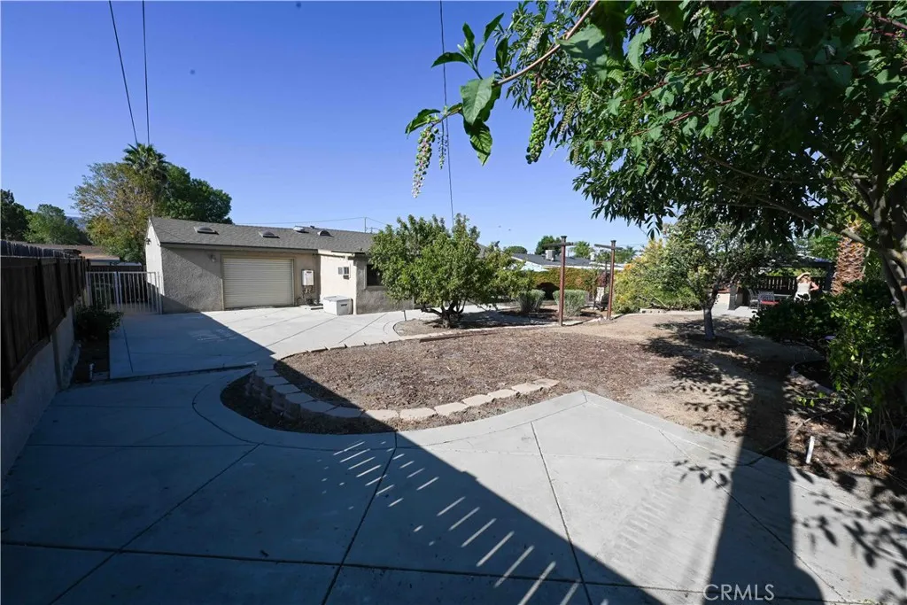 Large Yard, Established Fruit bearing trees
