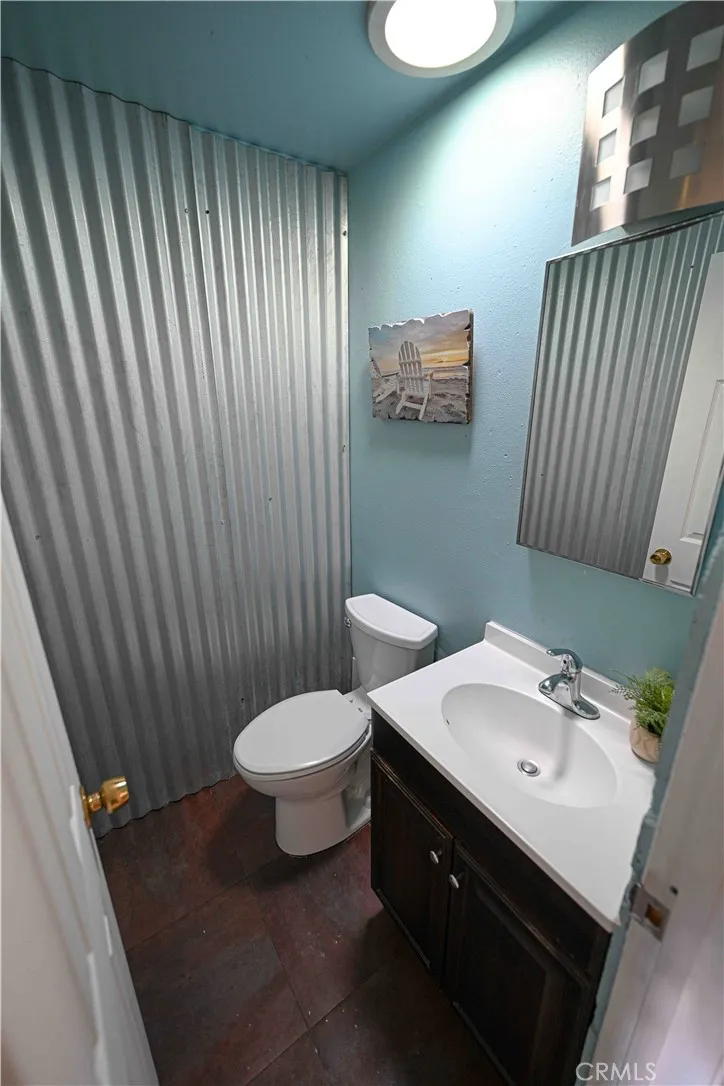 Bathroom off Bedroom 4
