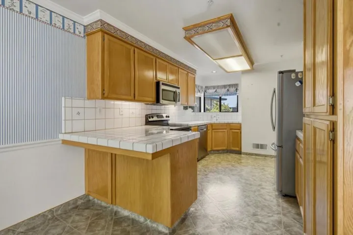 730 Nacional Court, Salinas, California 93901