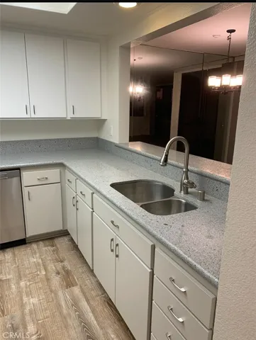 140 The Village 209, Redondo Beach, California 90277