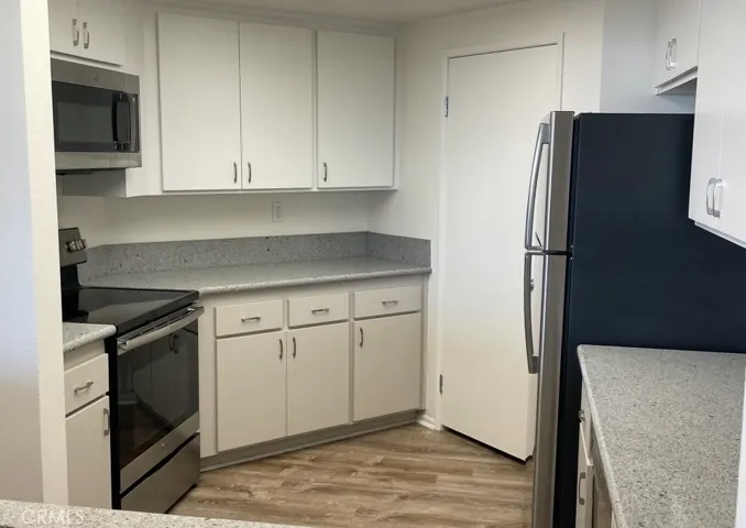 140 The Village 209, Redondo Beach, California 90277