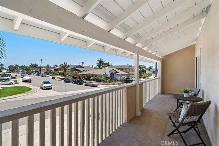 2nd angle of balcony upstairs