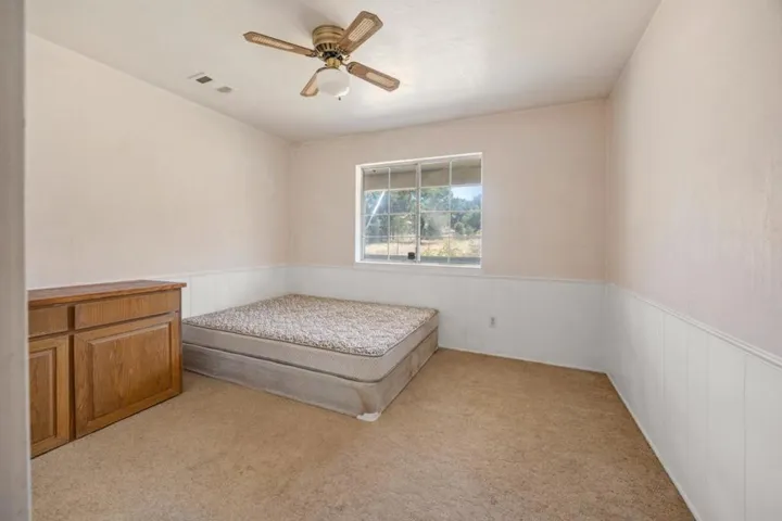 1633 New Long Valley Road, Clearlake Oaks, California 95423