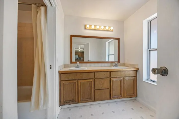 1633 New Long Valley Road, Clearlake Oaks, California 95423
