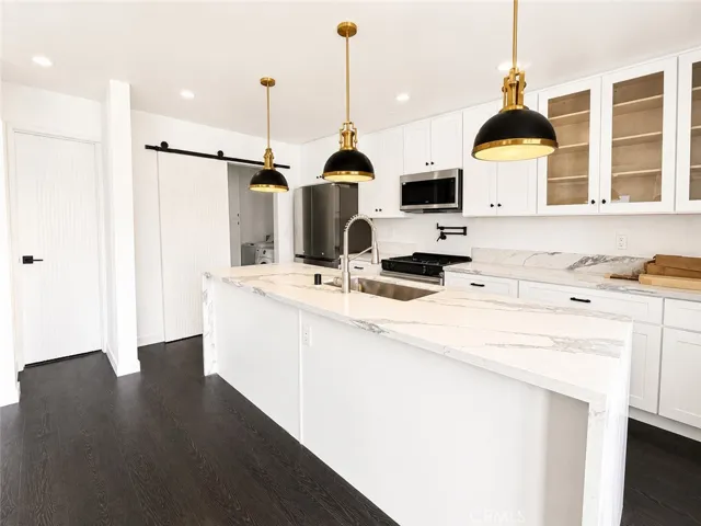 2111 Perry, Redondo Beach, California 90278