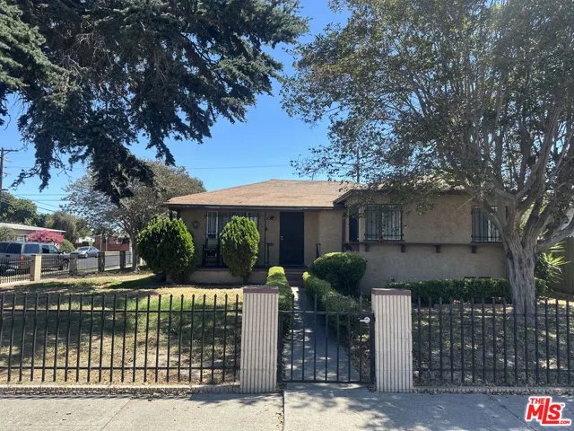 748 E Century Boulevard, Los Angeles, California 90002