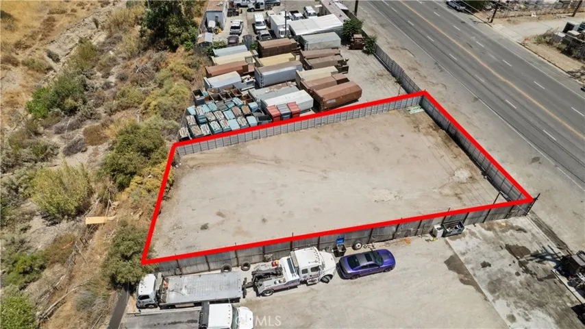99999 Sierra Highway, Canyon Country, California 91351