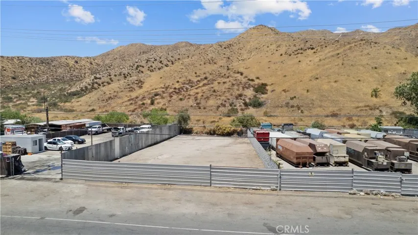 99999 Sierra Highway, Canyon Country, California 91351