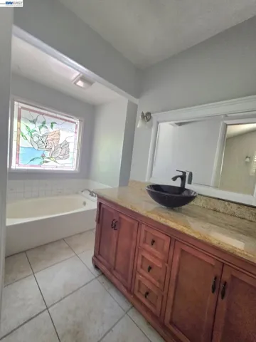 409 Avalon Way, Suisun City, California 94585