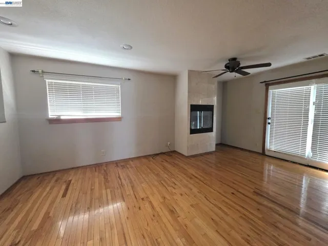 409 Avalon Way, Suisun City, California 94585