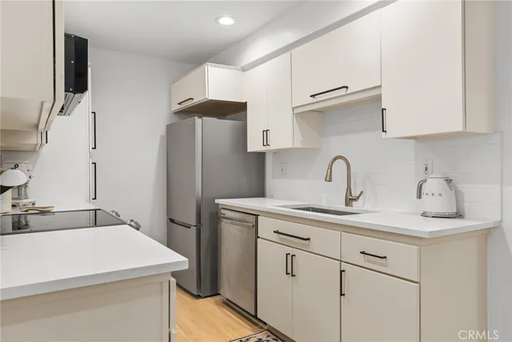 1228 14th Street 103, Santa Monica, California 90404