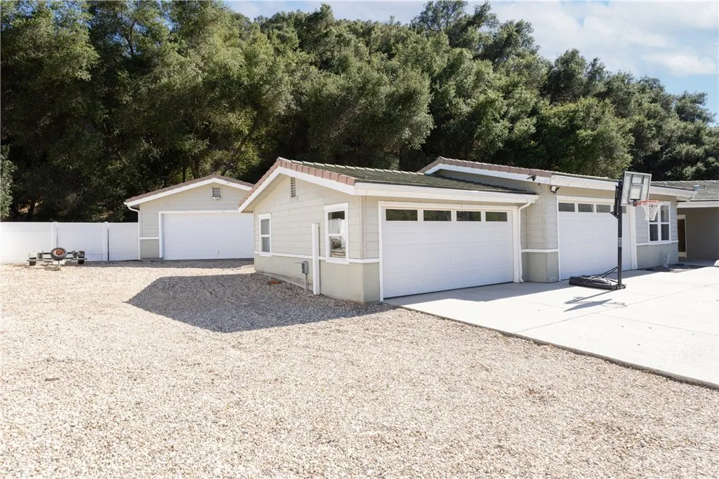 6395 Parkhill Road, Santa Margarita, California 93453 — photo 5