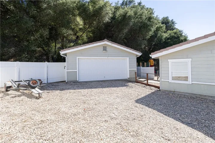 6395 Parkhill Road, Santa Margarita, California 93453