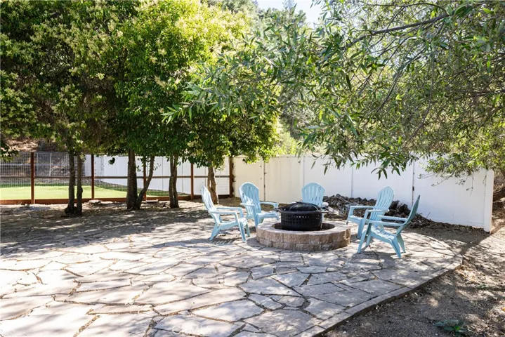 6395 Parkhill Road, Santa Margarita, California 93453