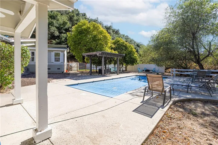 6395 Parkhill Road, Santa Margarita, California 93453