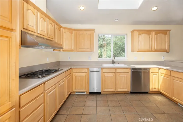 6395 Parkhill Road, Santa Margarita, California 93453