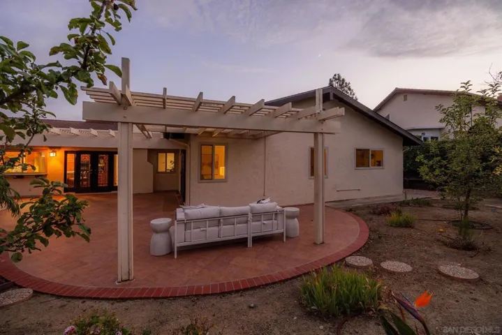 1007 Passiflora Ave, Encinitas, California 92024