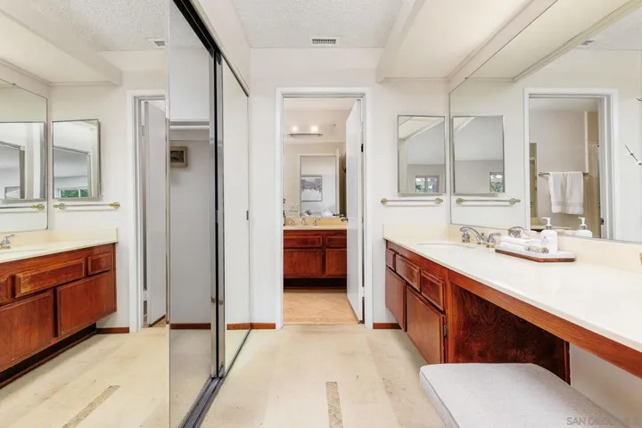 1007 Passiflora Ave, Encinitas, California 92024
