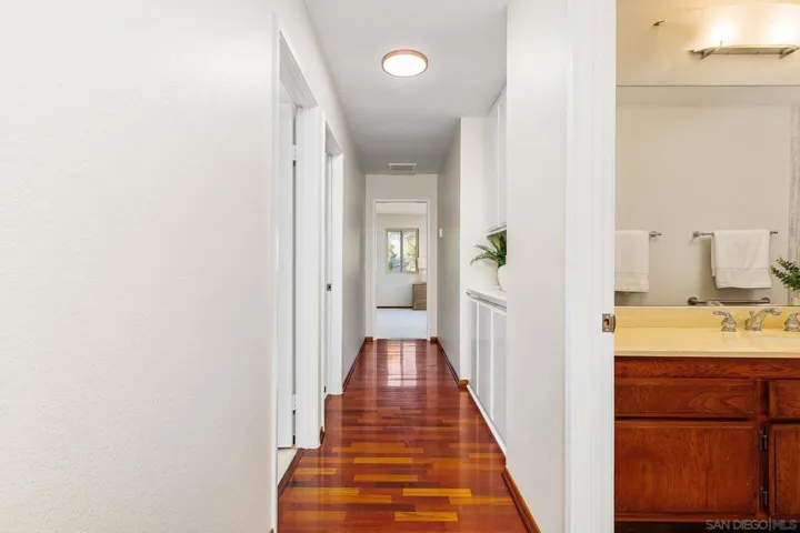 1007 Passiflora Ave, Encinitas, California 92024