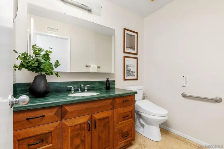 1007 Passiflora Ave, Encinitas, California 92024