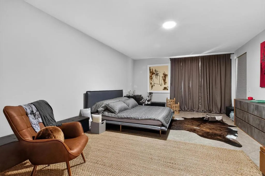 13_70325_Mottle_Cir-Bedroom-6364 13_70325_Mottle_Cir-Bedroom-6364