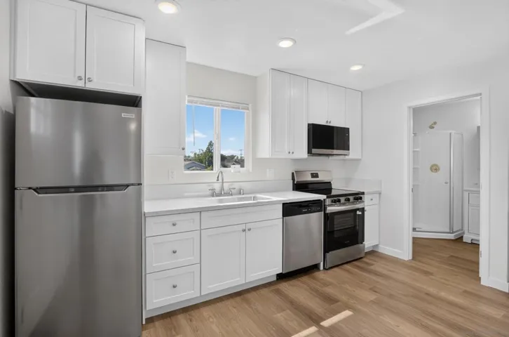 Full stainless steel appliances