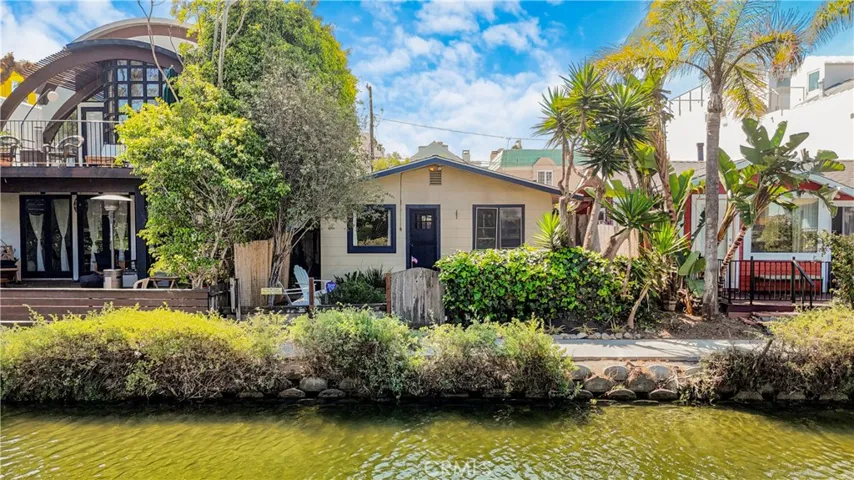 236 Howland Canal, Venice, California 90291