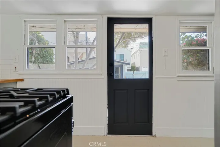 236 Howland Canal, Venice, California 90291