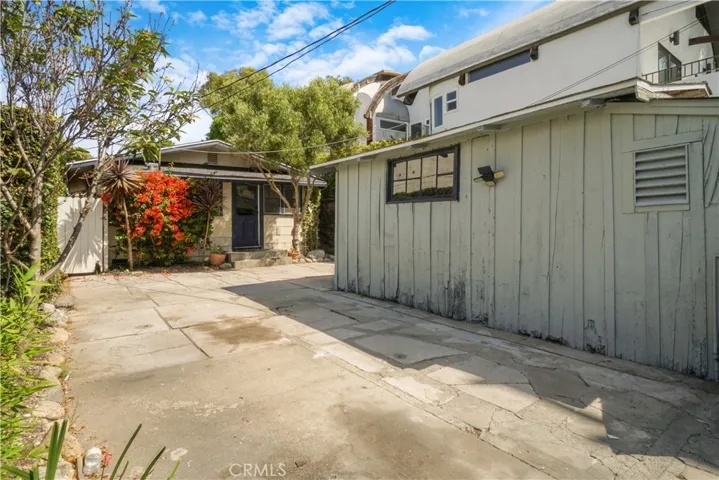236 Howland Canal, Venice, California 90291