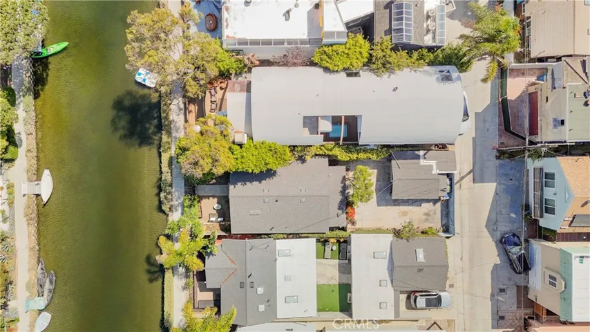 236 Howland Canal, Venice, California 90291