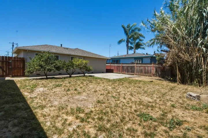 29 Dawson Street, Watsonville, California 95076