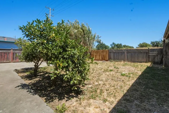29 Dawson Street, Watsonville, California 95076