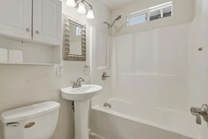 29 Dawson Street, Watsonville, California 95076