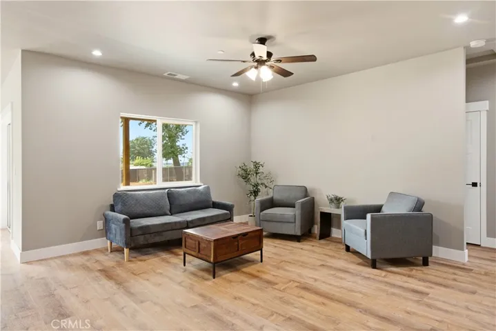 6337 Oliver Road, Paradise, California 95969