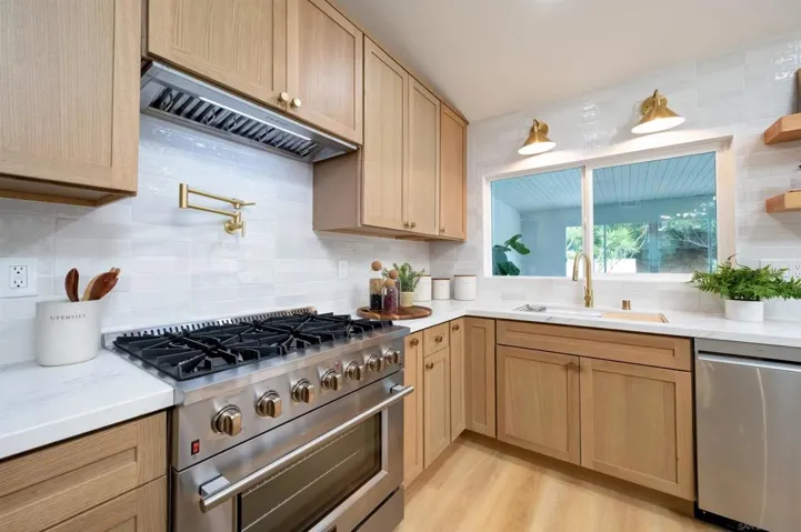 2619 Fire Mountain Dr, Oceanside, California 92054