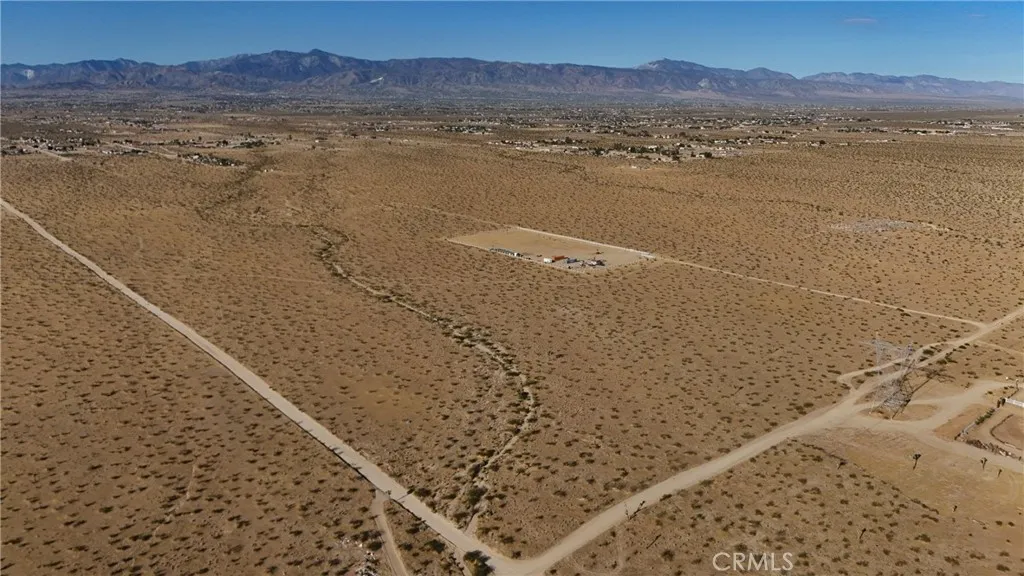 751 Wilson Ranch, Phelan, California 92371 — photo 4
