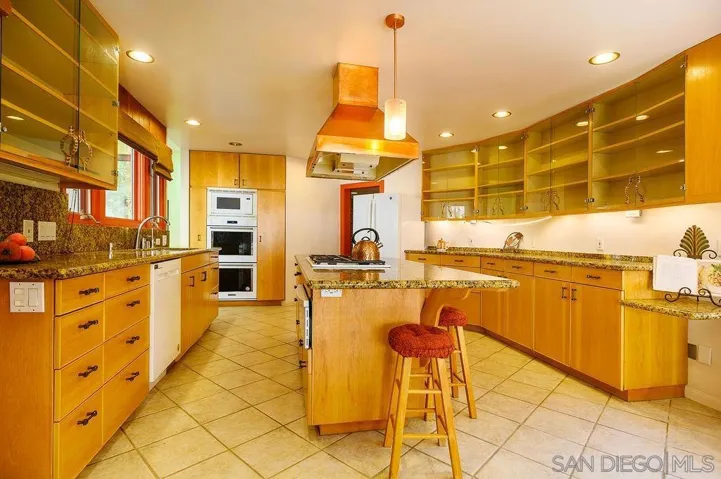 9707 Shadow Rd, La Mesa, California 91941