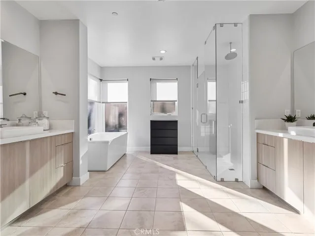 20407 W Aberdeen Lane, Porter Ranch, California 91326