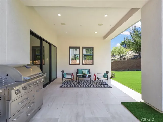 20407 W Aberdeen Lane, Porter Ranch, California 91326