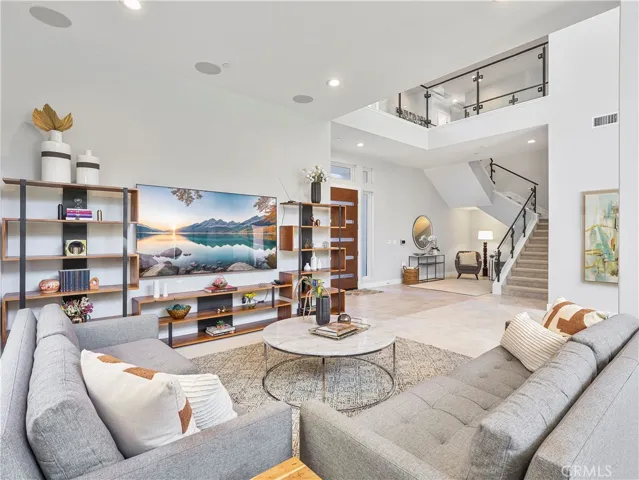 20407 W Aberdeen Lane, Porter Ranch, California 91326