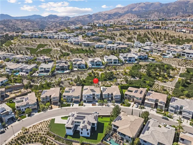 20407 W Aberdeen Lane, Porter Ranch, California 91326