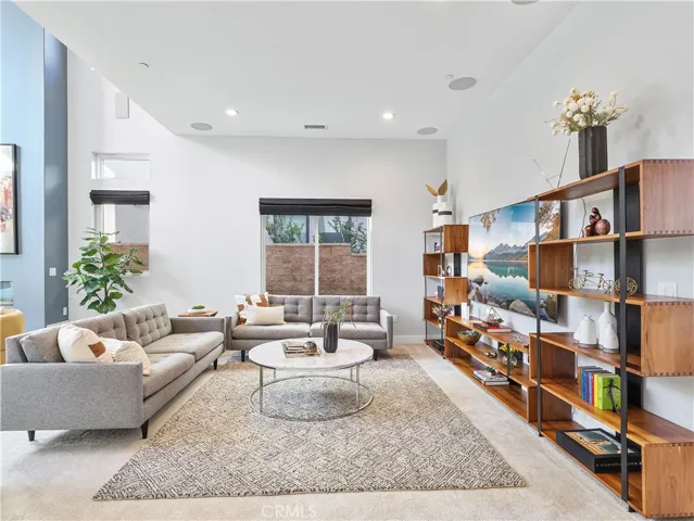 20407 W Aberdeen Lane, Porter Ranch, California 91326