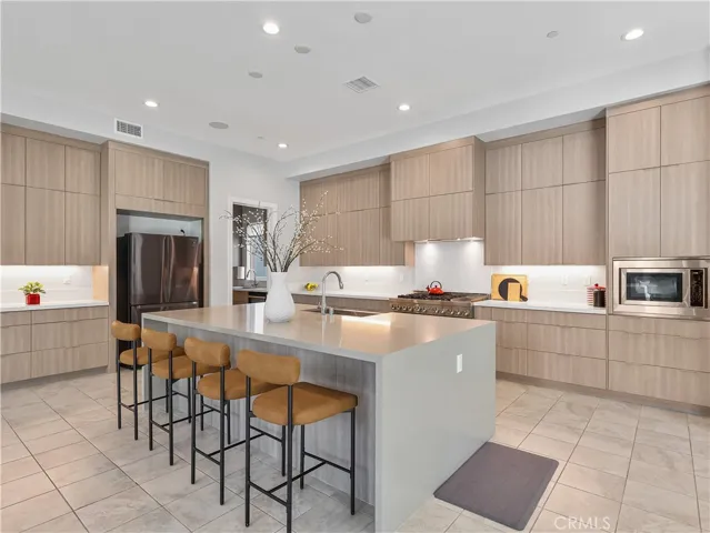 20407 W Aberdeen Lane, Porter Ranch, California 91326