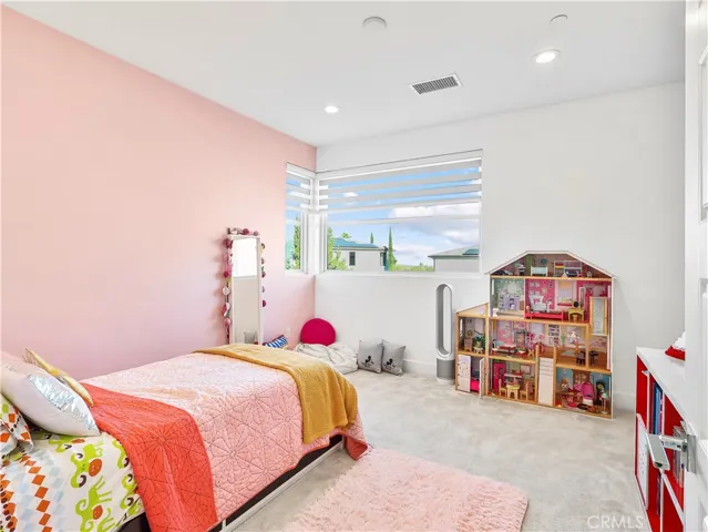 20407 W Aberdeen Lane, Porter Ranch, California 91326