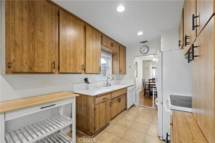 4770 San Bernardino, Montclair, California 91763