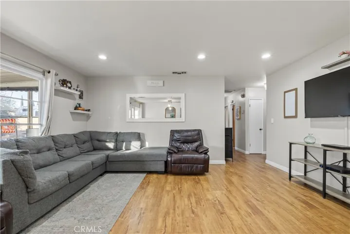 4770 San Bernardino, Montclair, California 91763