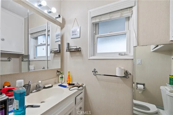 4770 San Bernardino, Montclair, California 91763