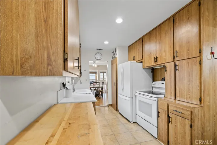 4770 San Bernardino, Montclair, California 91763